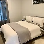 Stylist Large Apartment With Balcony
