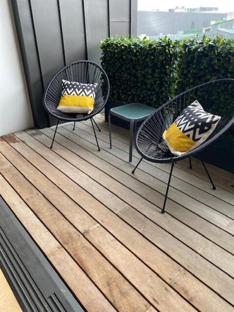 Apartment Stylist Large With Balcony Auckland