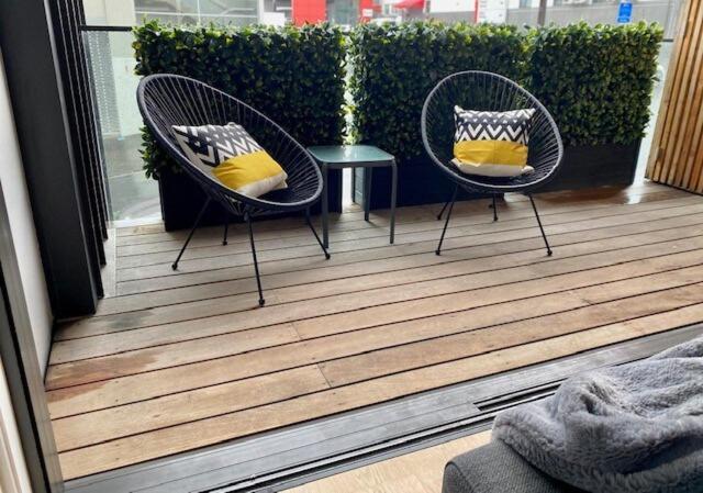 Stylist Large With Balcony Apartment