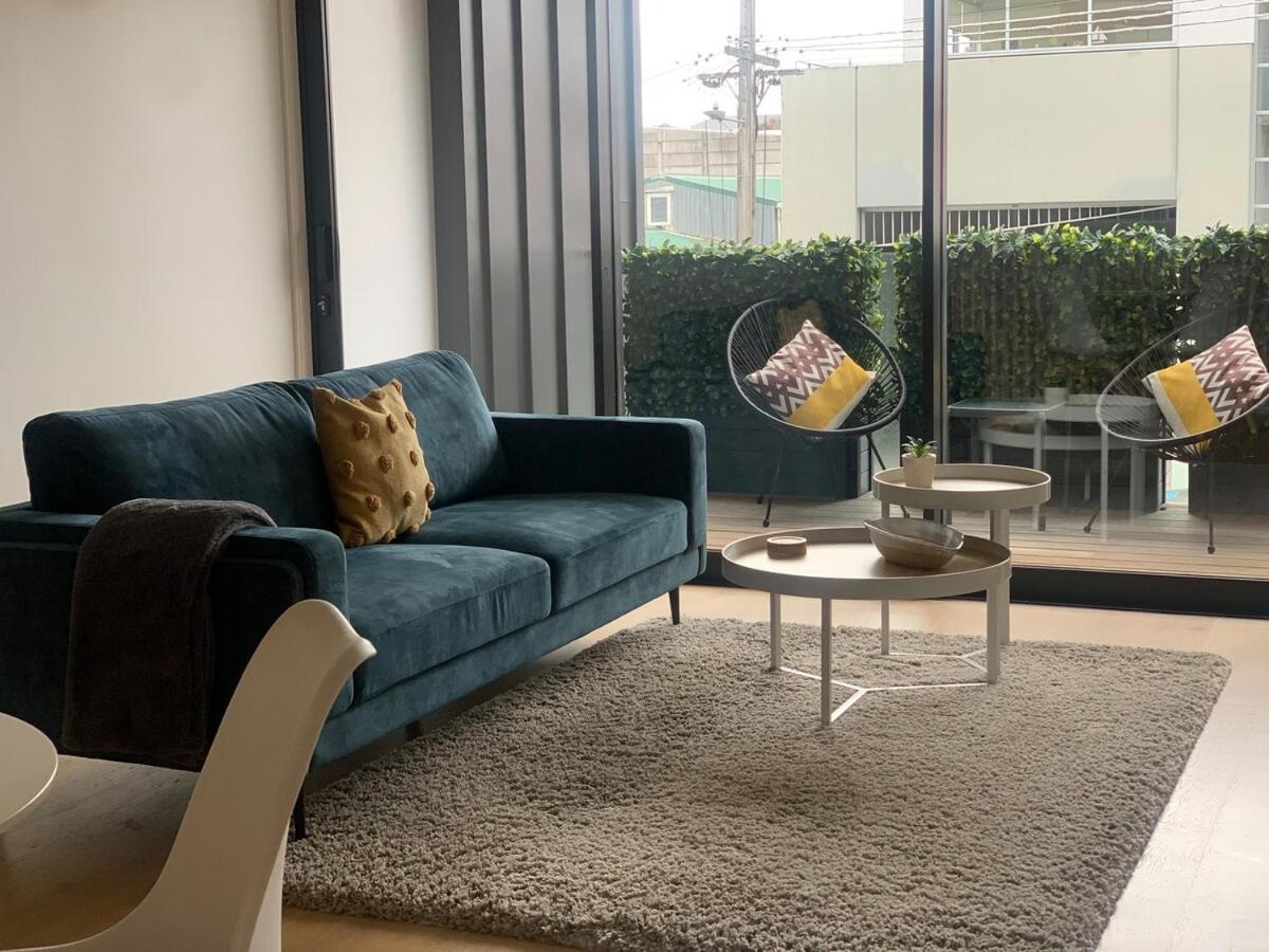 Stylist Large With Balcony * Auckland